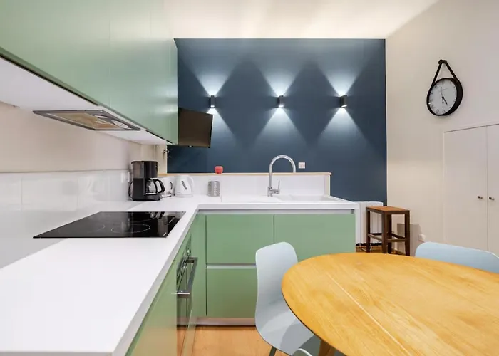 Spacieux Avec Grande Terrasse Coeur De *